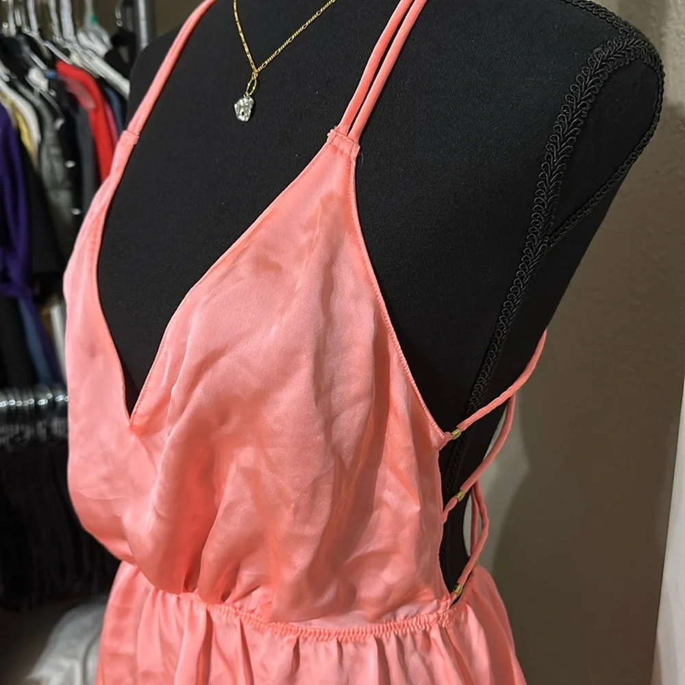 NWT VICTORIA’S SECRET Beautiful Chemise‎ in coral